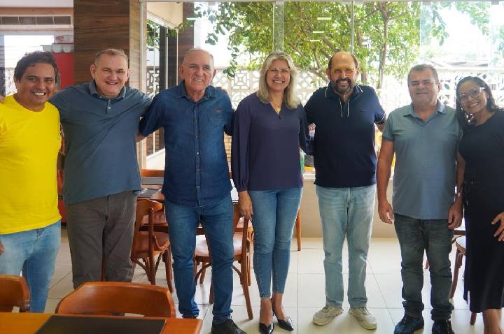 Gustavo Carvalho fortalece diálogo no Oeste e cumpre agenda em Apodi