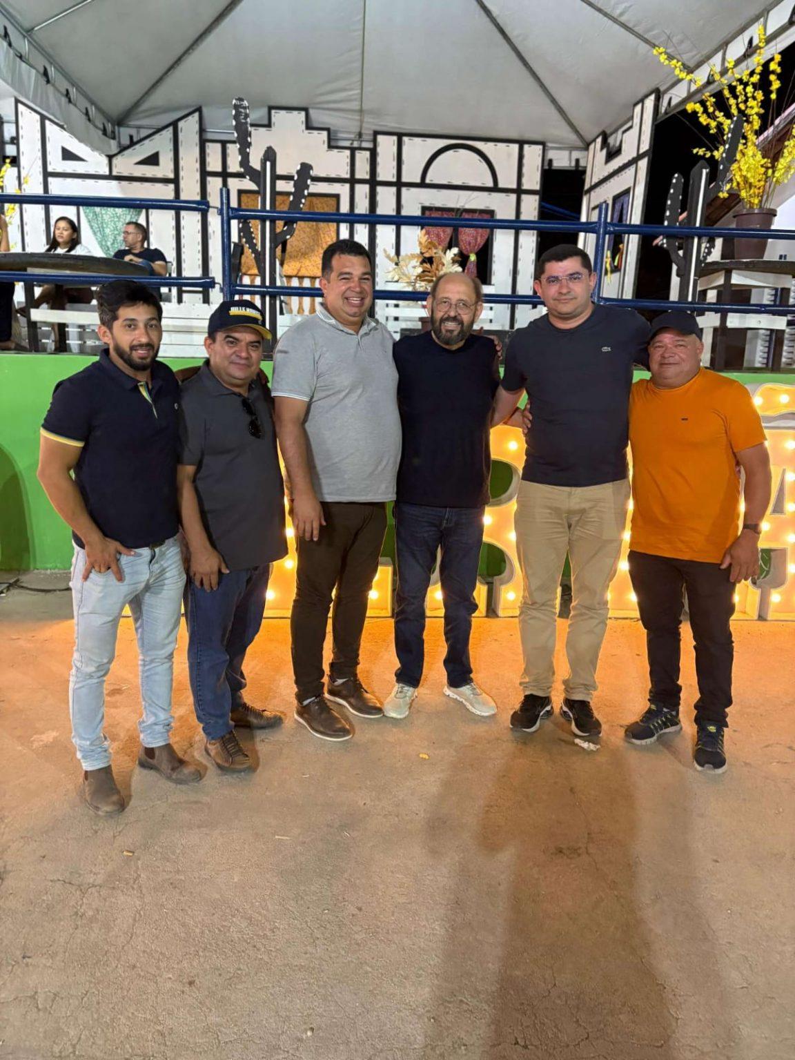 Deputado Gustavo Carvalho prestigia Caprifeira em Afonso Bezerra ao lado de autoridades e lideranças da região