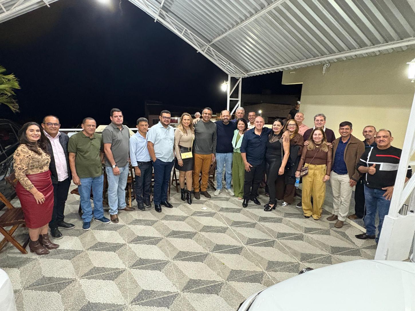 Deputado Gustavo Carvalho prestigia Festival de Inverno de Cerro Corá ao lado de lideranças e amigos