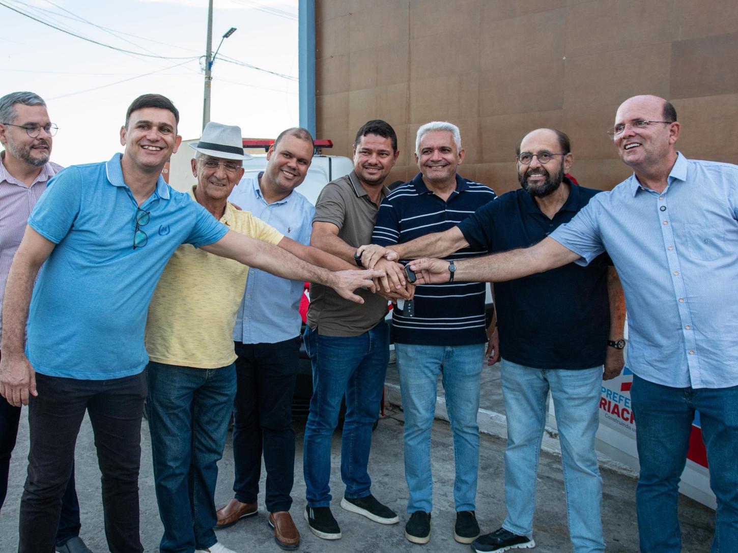 Gustavo Carvalho participa da entrega de ambulância e veículo para a saúde de Riachuelo
